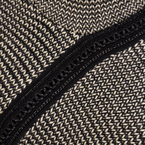 TEMPO PARIS Sweater Cape Pancho Size Small NWOT - Picture 3 of 5